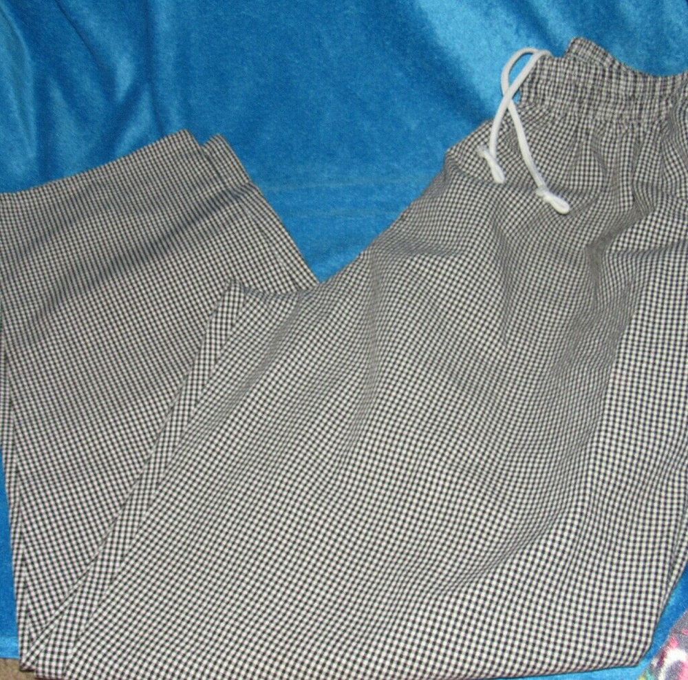 Chef trends pants